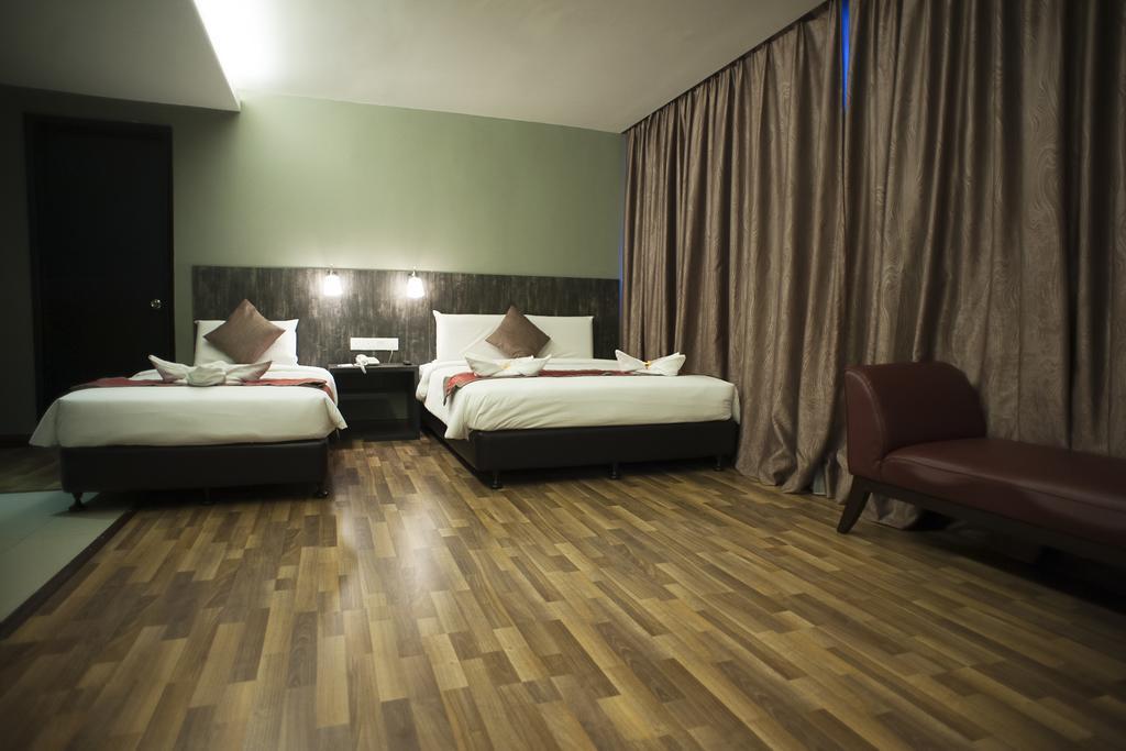 Katel Kuala Lumpur Formally Known As K Hotel Екстериор снимка