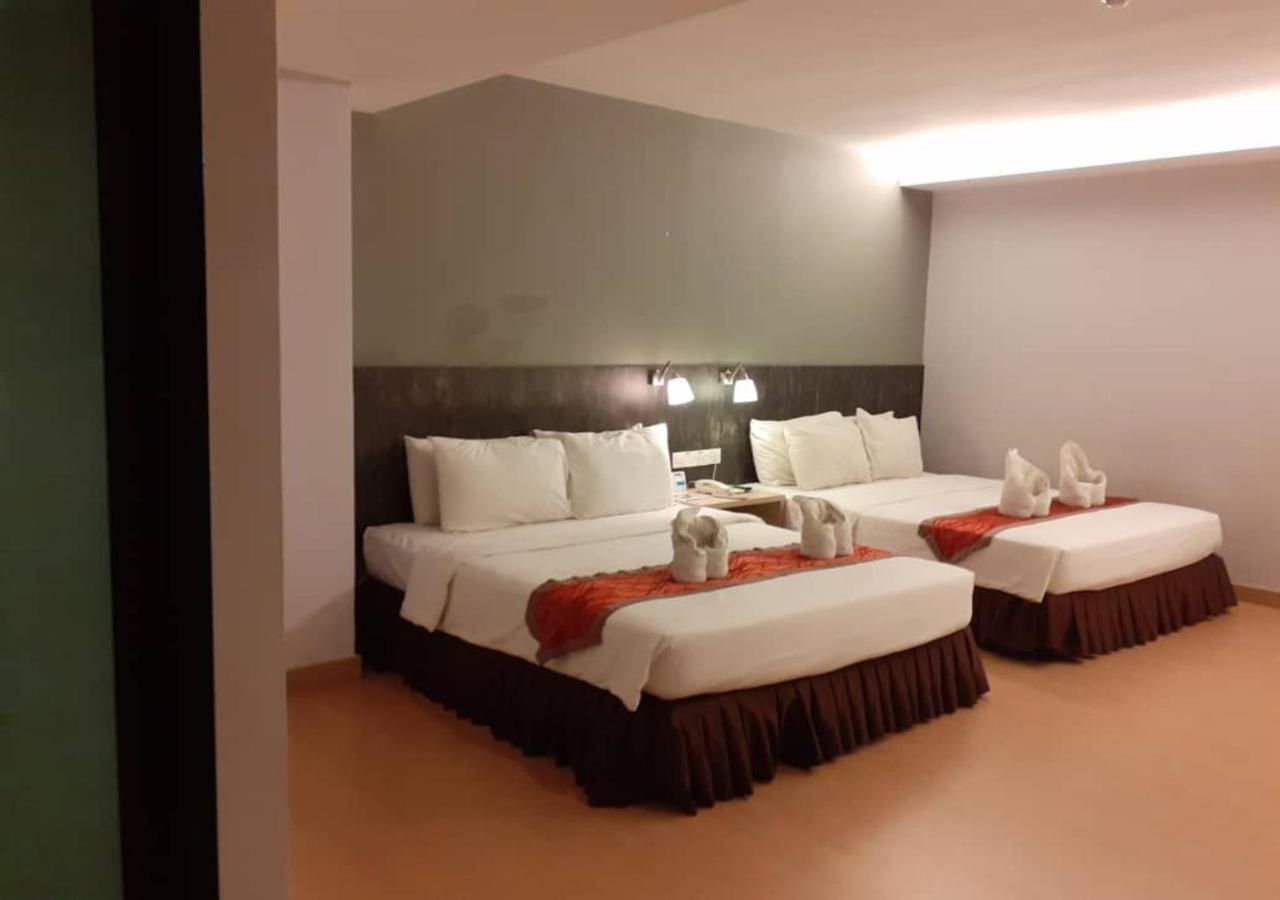 Katel Kuala Lumpur Formally Known As K Hotel Екстериор снимка